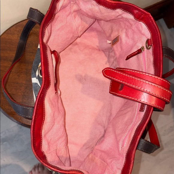 Dooney Bourke giraffe pattern shoulder bag tote red leather trim side tops EUC - Picture 15 of 17